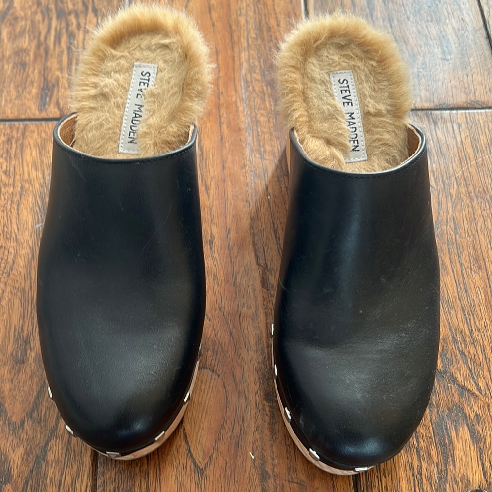Steve Madden fur lined clogs